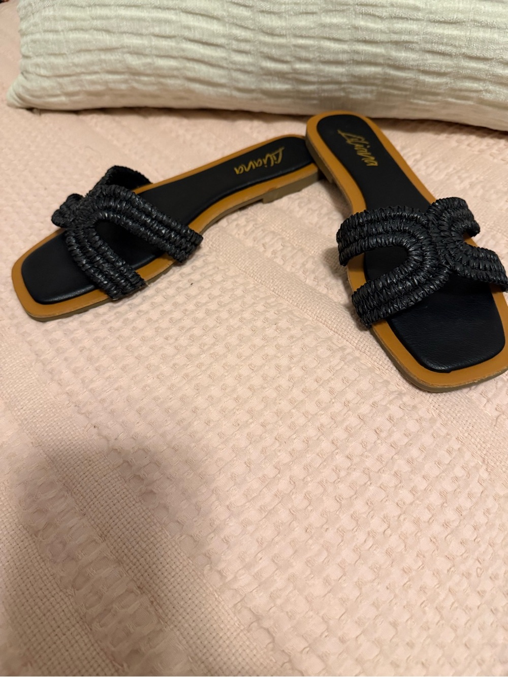 Liliana Black Braided Slide Sandals Size 8.5 GUC